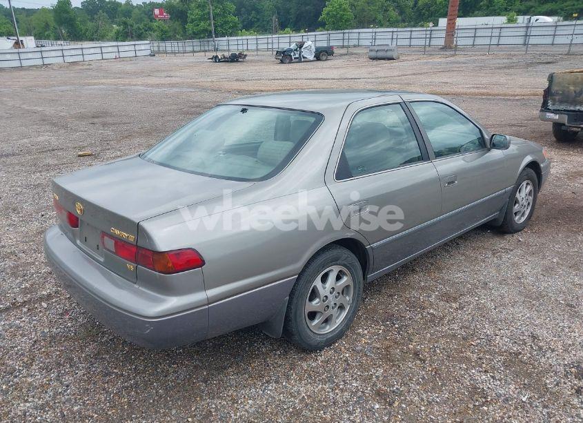 Photo 4 of 1997 Toyota Camry XLE V6 (VIN 4T1BF22K8VU011101)