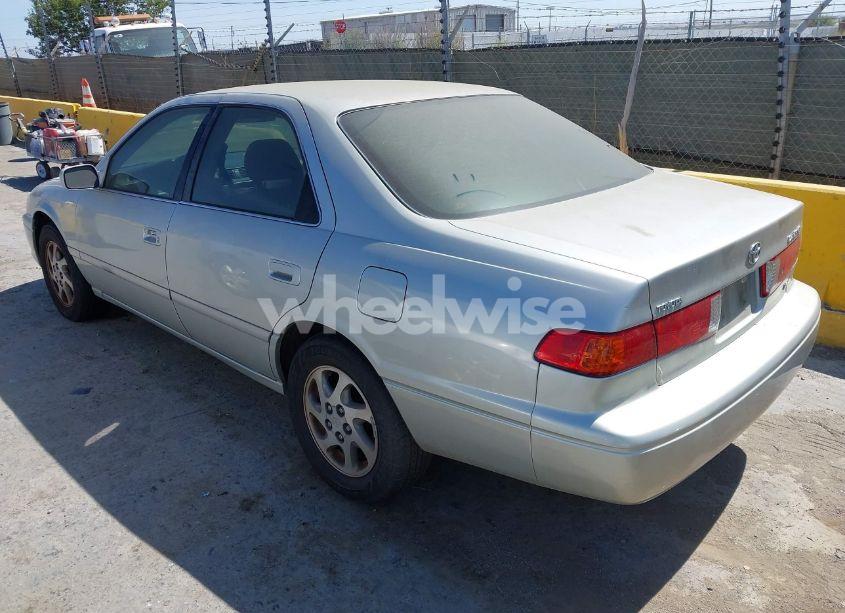 Photo 3 of 2001 Toyota Camry LE V6 (VIN 4T1BF22K91U126963)