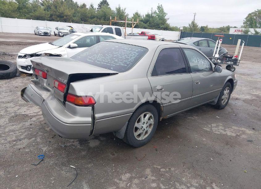 Photo 4 of 1997 Toyota Camry XLE V6 (VIN 4T1BF22K9VU027811)