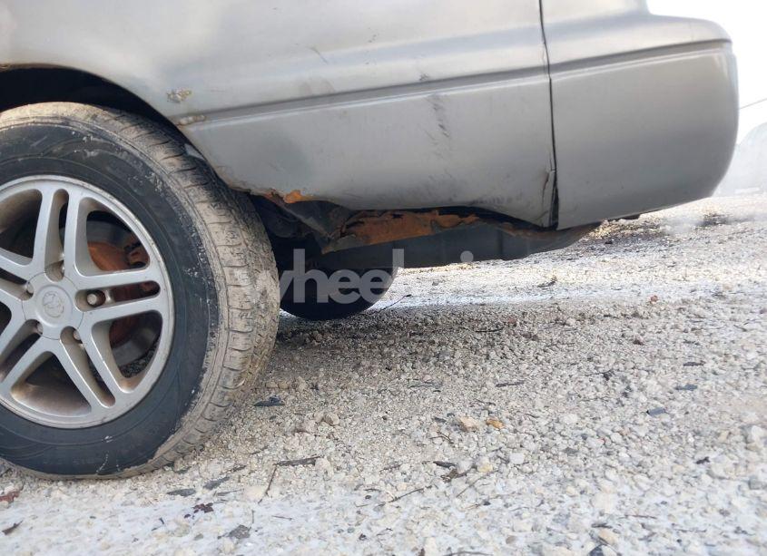 Photo 14 of 2000 Toyota Camry LE V6 (VIN 4T1BF22K9YU109946)