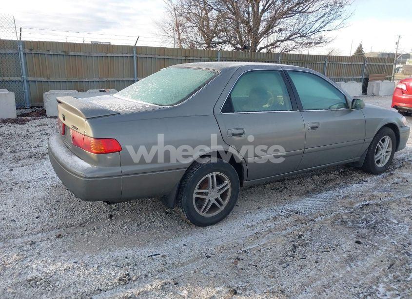 Photo 4 of 2000 Toyota Camry LE V6 (VIN 4T1BF22K9YU109946)