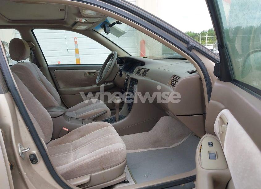 Photo 5 of 1998 Toyota Camry LE V6 (VIN 4T1BF22KXWU047485)