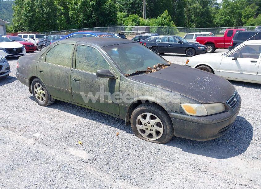 2000 Toyota Camry LE V6 (VIN 4T1BF22KXYU934393) main photo