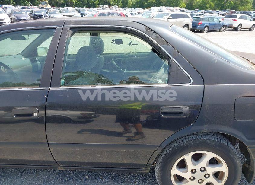 Photo 14 of 2000 Toyota Camry LE V6 (VIN 4T1BF22KXYU934393)