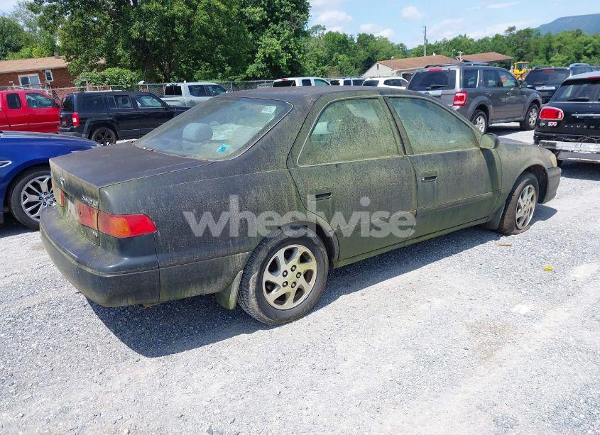Photo 4 of 2000 Toyota Camry LE V6 (VIN 4T1BF22KXYU934393)
