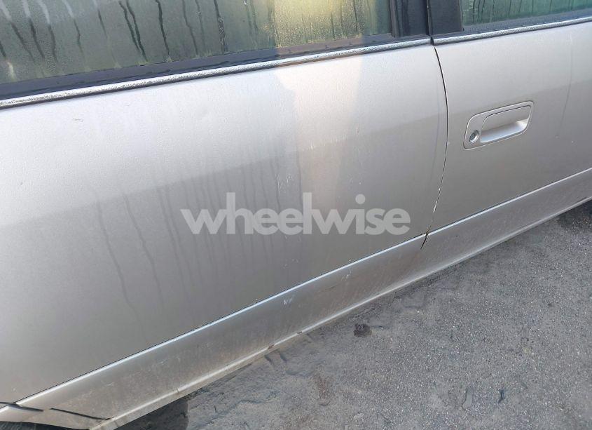 Photo 12 of 2000 Toyota Camry LE V6 (VIN 4T1BF22KXYU946821)