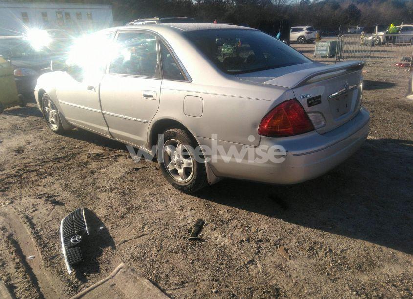 Photo 3 of 2001 Toyota Avalon XL (VIN 4T1BF28B01U175489)