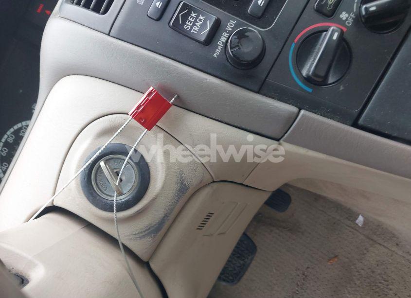 Photo 11 of 2001 Toyota Avalon XL (VIN 4T1BF28B01U177100)