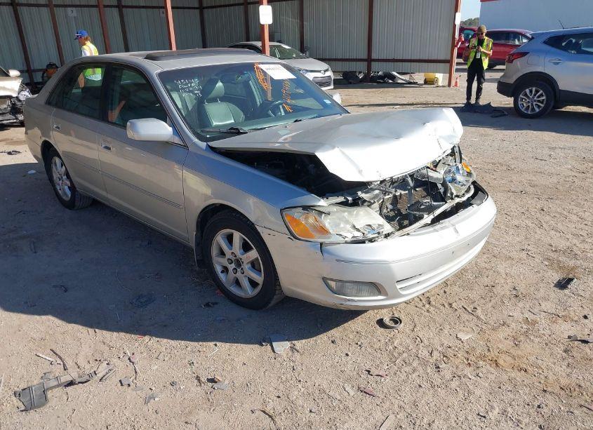 2002 Toyota Avalon XLS (VIN 4T1BF28B02U252802) main photo