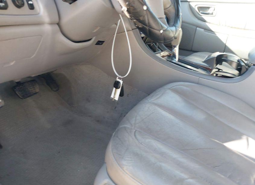 Photo 11 of 2002 Toyota Avalon XLS (VIN 4T1BF28B02U252802)