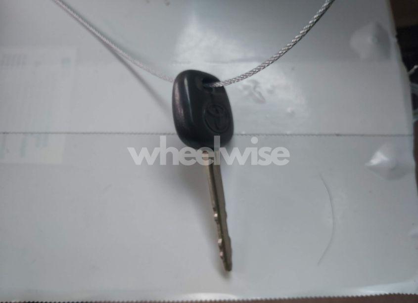 Photo 11 of 2002 Toyota Avalon XLS (VIN 4T1BF28B02U257062)