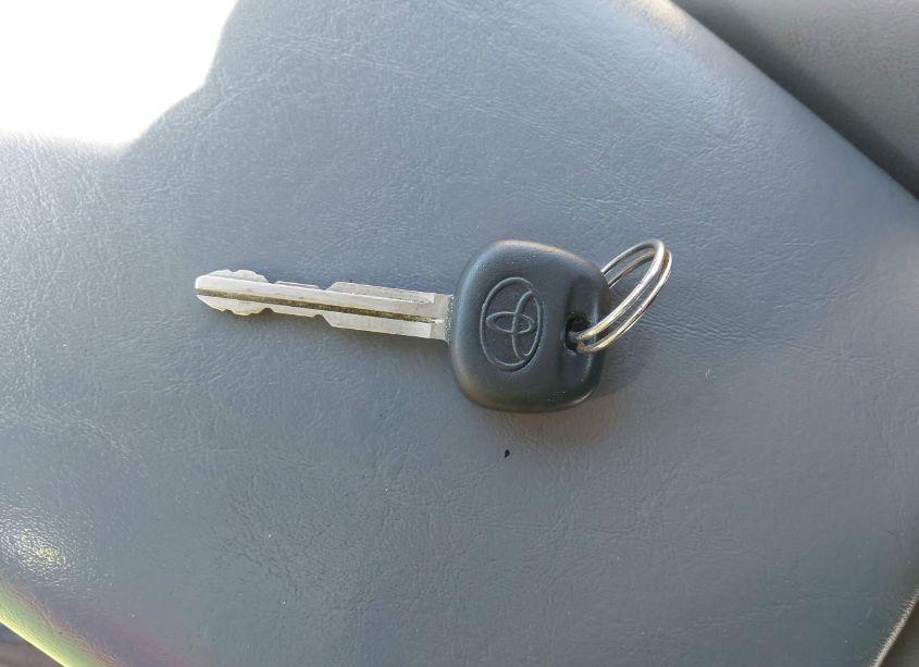 Photo 11 of 2004 Toyota Avalon XLS (VIN 4T1BF28B04U382310)