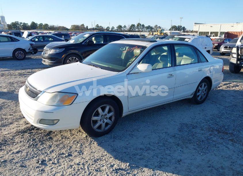 Photo 2 of 2001 Toyota Avalon XLS (VIN 4T1BF28B11U152805)