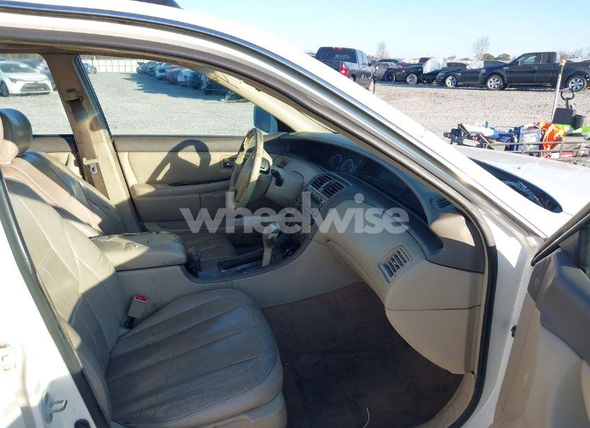 Photo 5 of 2001 Toyota Avalon XLS (VIN 4T1BF28B11U152805)