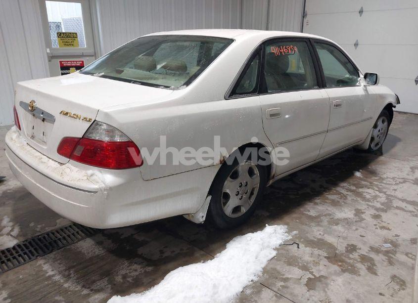 Photo 4 of 2003 Toyota Avalon XLS (VIN 4T1BF28B13U315813)