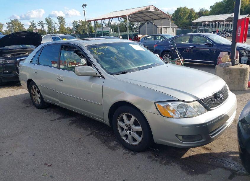 2001 Toyota Avalon XLS (VIN 4T1BF28B21U181990) main photo