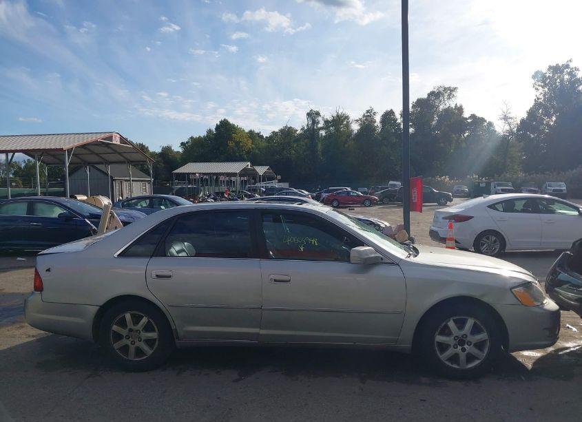 Photo 12 of 2001 Toyota Avalon XLS (VIN 4T1BF28B21U181990)