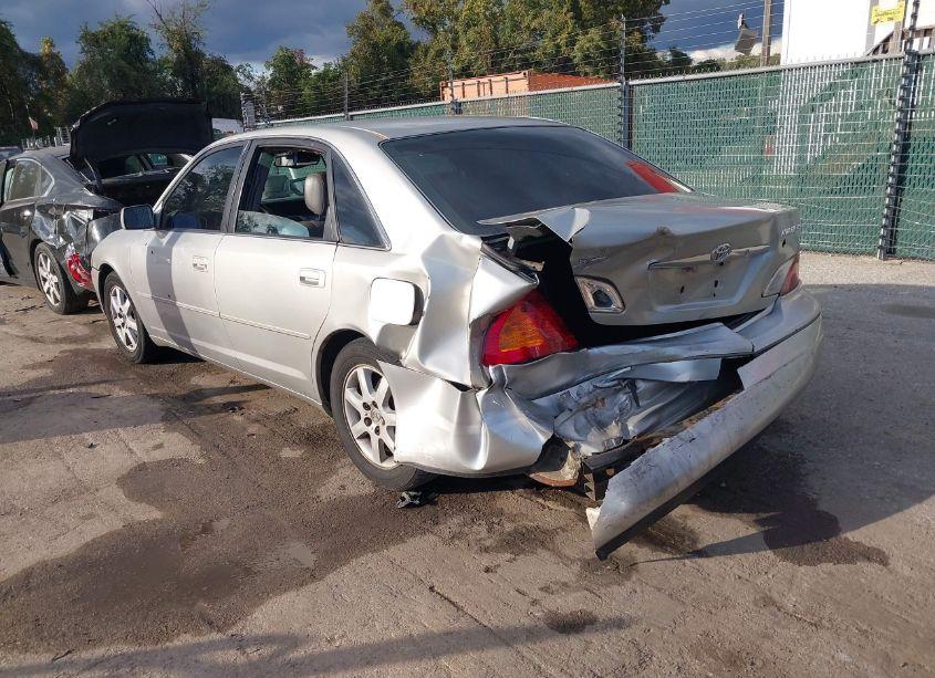 Photo 3 of 2001 Toyota Avalon XLS (VIN 4T1BF28B21U181990)