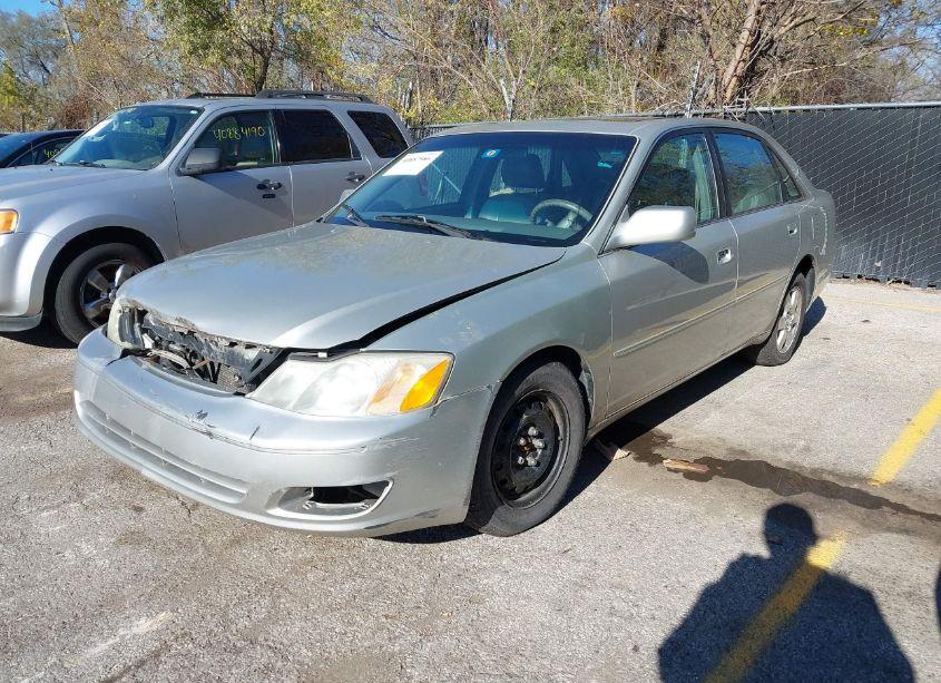 Photo 2 of 2002 Toyota Avalon XL (VIN 4T1BF28B22U222345)