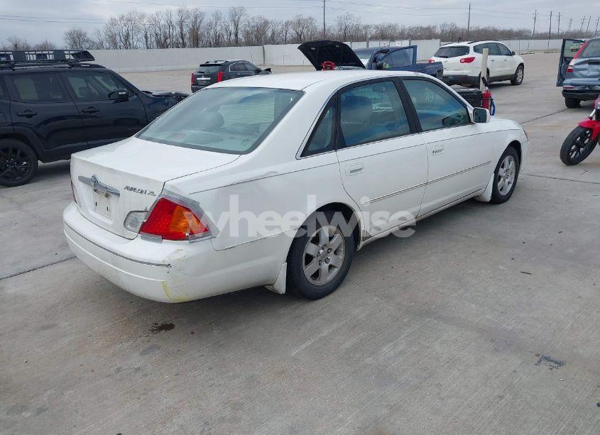 Photo 4 of 2002 Toyota Avalon XL (VIN 4T1BF28B22U226475)