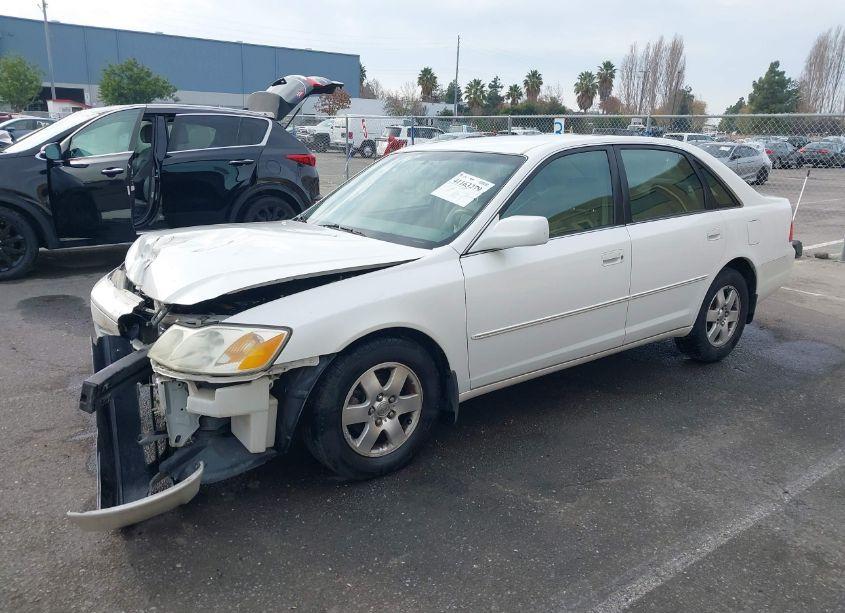 Photo 2 of 2002 Toyota Avalon XL (VIN 4T1BF28B22U245320)