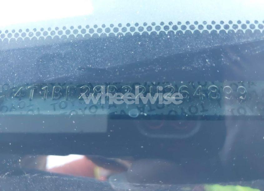 Photo 9 of 2002 Toyota Avalon XL (VIN 4T1BF28B22U264899)