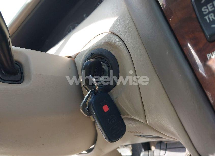 Photo 11 of 2004 Toyota Avalon XLS (VIN 4T1BF28B24U350524)