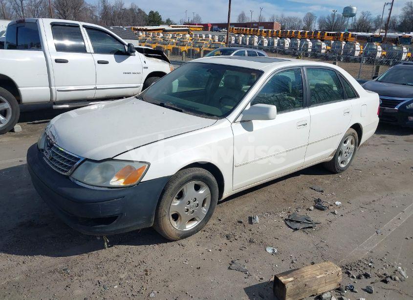 Photo 2 of 2004 Toyota Avalon XLS (VIN 4T1BF28B24U350524)