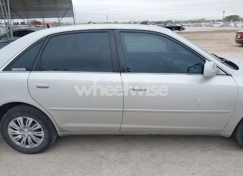 Photo 13 of 2000 Toyota Avalon XL (VIN 4T1BF28B2YU084430)