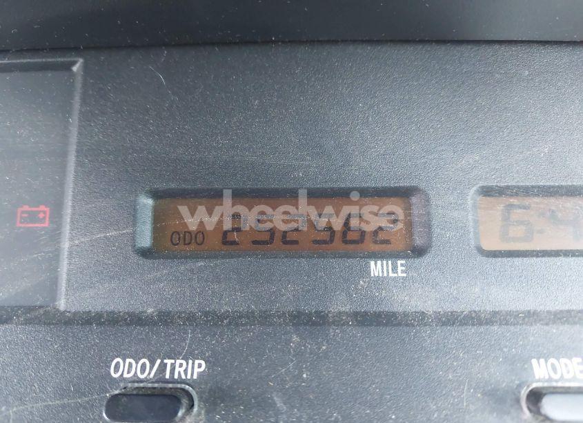 Photo 12 of 2002 Toyota Avalon XL (VIN 4T1BF28B32U211712)