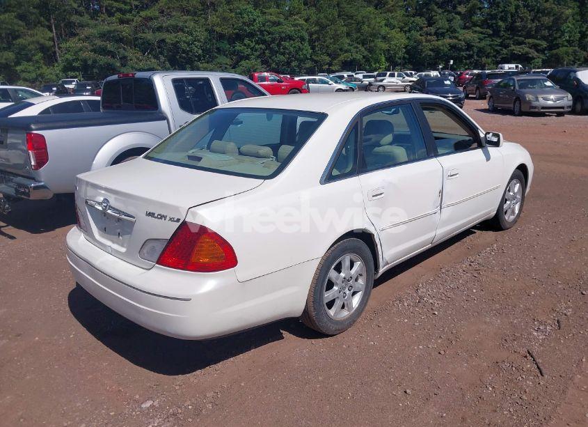 Photo 4 of 2002 Toyota Avalon XLS (VIN 4T1BF28B32U212780)