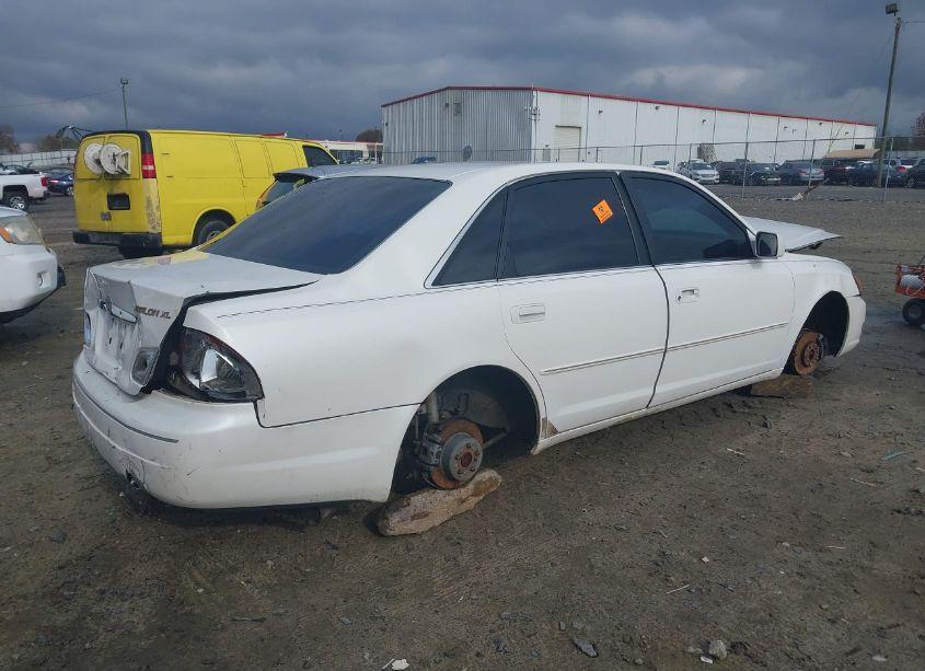 Photo 4 of 2002 Toyota Avalon XL (VIN 4T1BF28B32U230695)