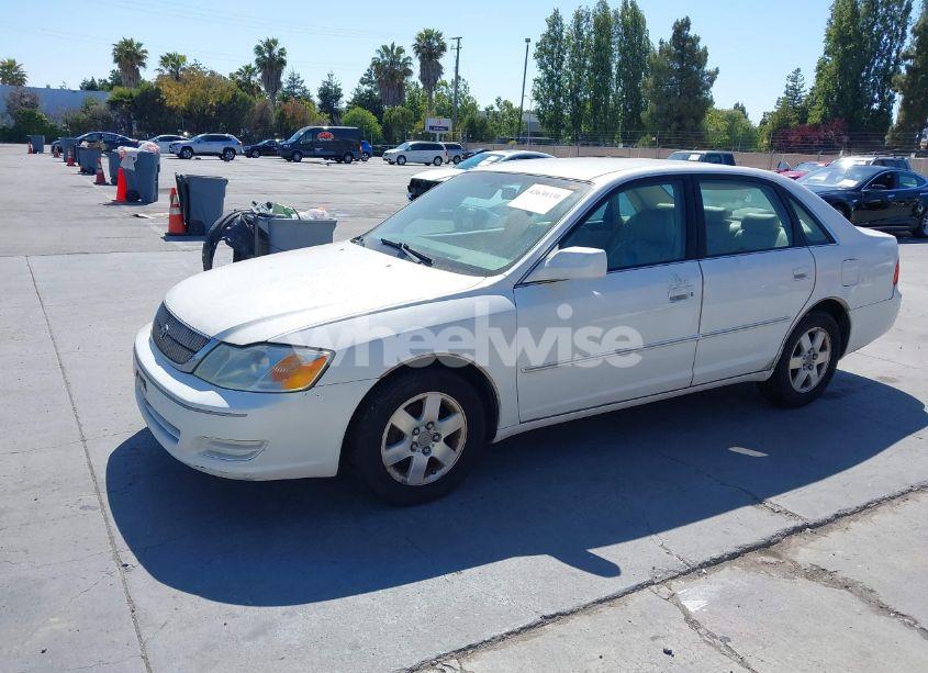 Photo 2 of 2002 Toyota Avalon XL (VIN 4T1BF28B32U242538)