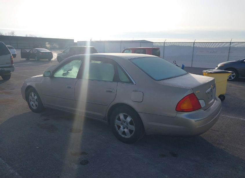 Photo 3 of 2001 Toyota Avalon XL (VIN 4T1BF28B41U122553)