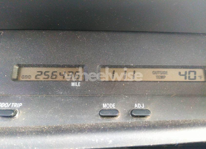 Photo 15 of 2002 Toyota Avalon (VIN 4T1BF28B42U213047)