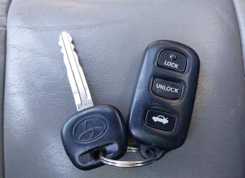 Photo 11 of 2002 Toyota Avalon XLS (VIN 4T1BF28B42U232472)