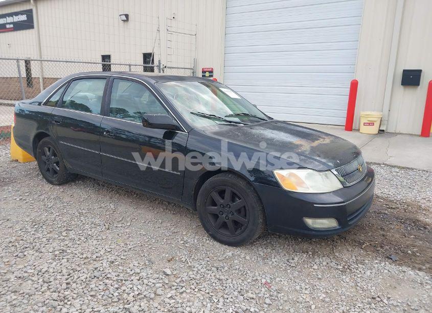 2002 Toyota Avalon XLS (VIN 4T1BF28B42U248087) main photo