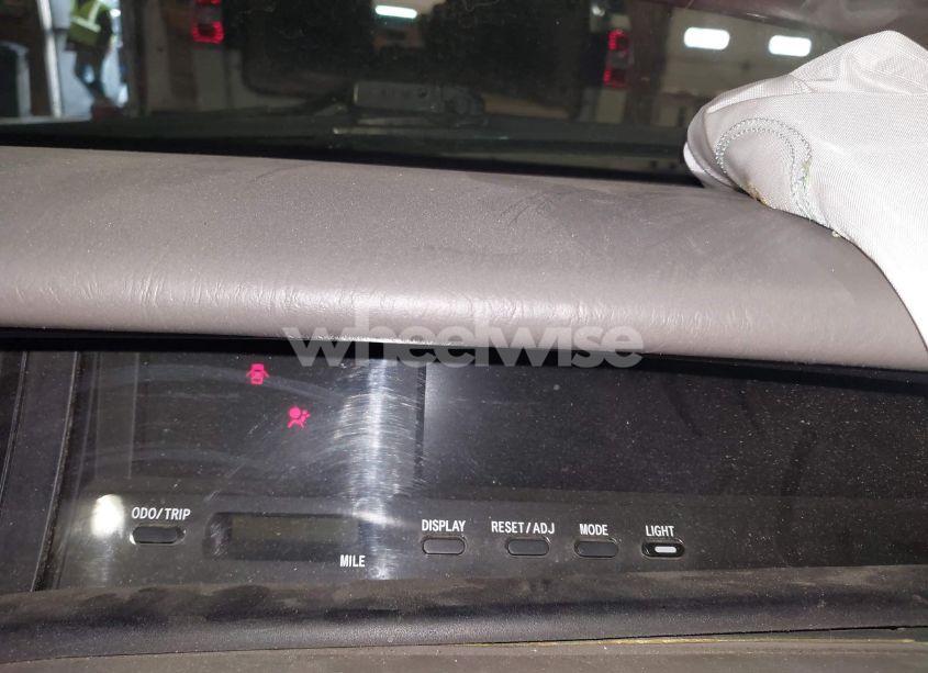 Photo 15 of 2002 Toyota Avalon XLS (VIN 4T1BF28B52U200078)