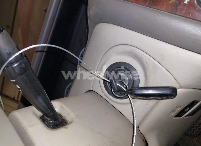 Photo 11 of 2002 Toyota Avalon XLS (VIN 4T1BF28B52U202459)