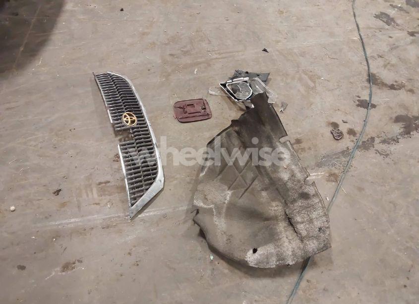 Photo 12 of 2002 Toyota Avalon XLS (VIN 4T1BF28B52U202459)