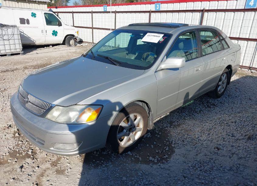 Photo 2 of 2002 Toyota Avalon XLS (VIN 4T1BF28B52U207743)