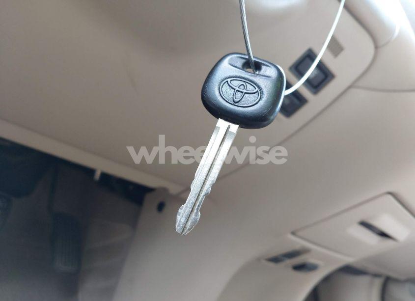 Photo 11 of 2002 Toyota Avalon XLS (VIN 4T1BF28B52U213588)