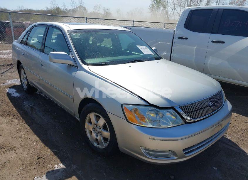 2002 Toyota Avalon XL (VIN 4T1BF28B52U265710) main photo