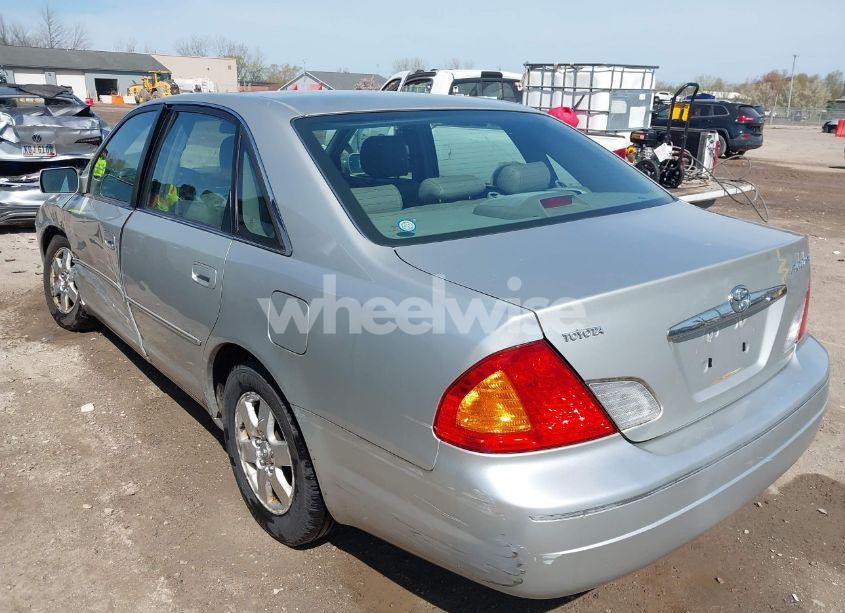 Photo 3 of 2002 Toyota Avalon XL (VIN 4T1BF28B52U265710)