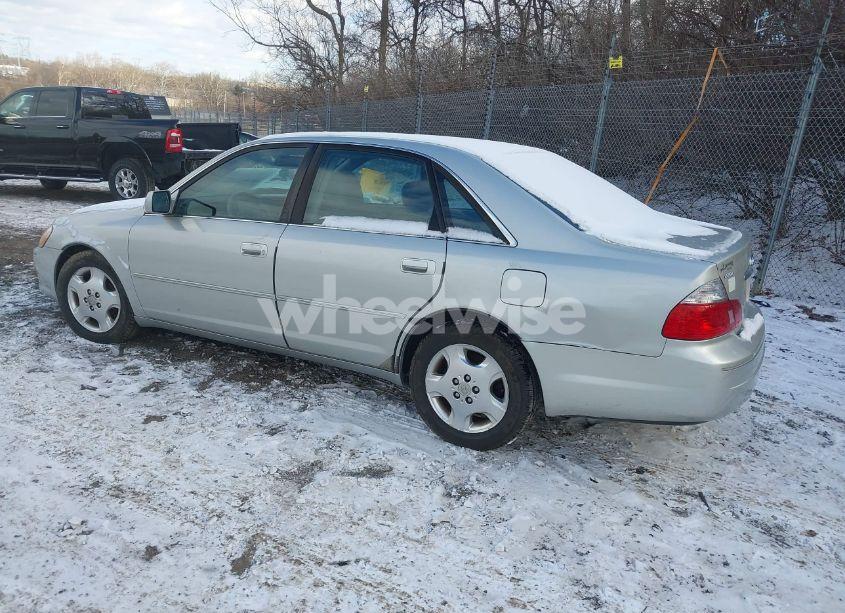 Photo 3 of 2003 Toyota Avalon XLS (VIN 4T1BF28B53U330895)