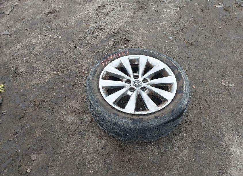 Photo 12 of 2001 Toyota Avalon XLS (VIN 4T1BF28B61U147227)