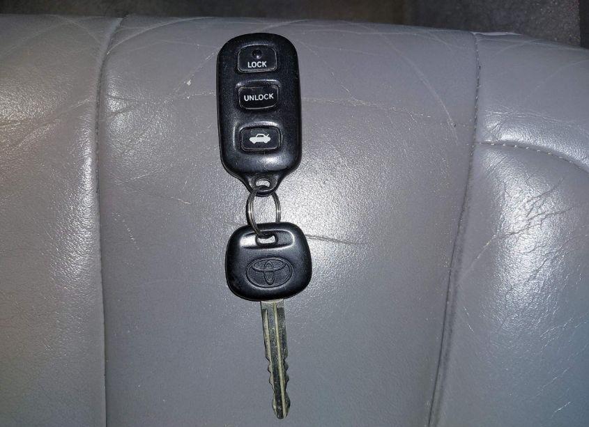 Photo 11 of 2002 Toyota Avalon XLS (VIN 4T1BF28B62U203510)