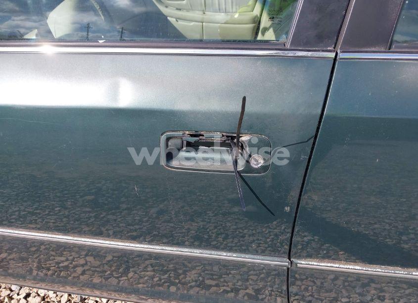 Photo 13 of 2002 Toyota Avalon XL (VIN 4T1BF28B62U224678)