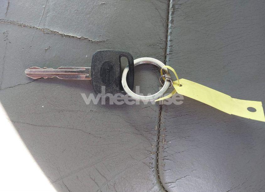 Photo 11 of 2004 Toyota Avalon XL (VIN 4T1BF28B64U342300)