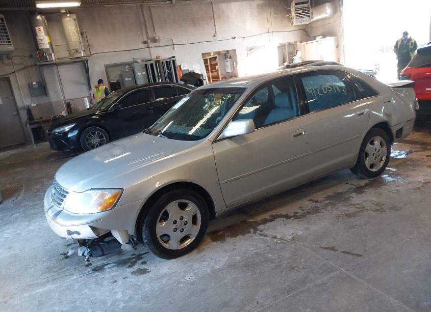 Photo 2 of 2004 Toyota Avalon XLS (VIN 4T1BF28B64U371005)